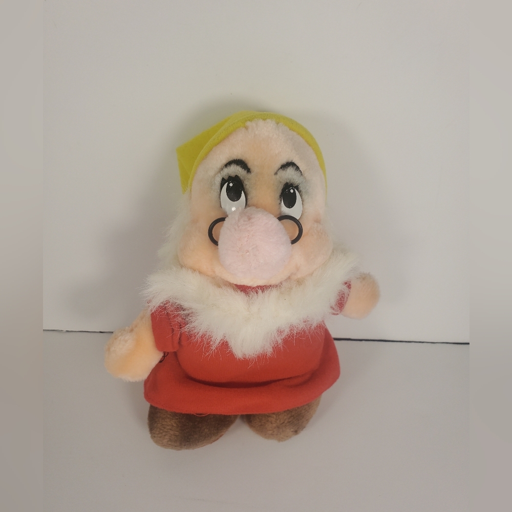 Vintage Disneyland Walt Disney Doc From Snow White